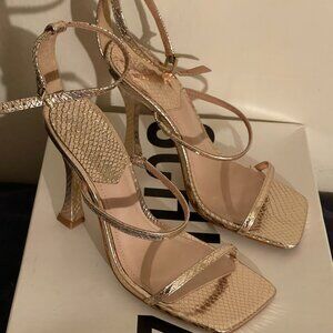 Schutz Nylla Gold Leather Strappy Sandal Heels 7